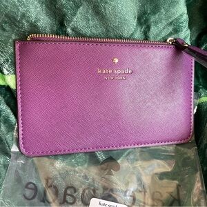 Kate Spade Wristlet Purple new with tags